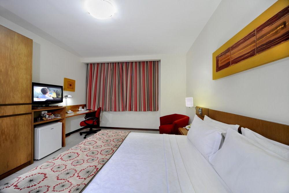 Vitoria Praia Hotel Экстерьер фото