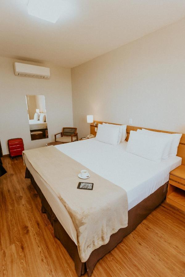 Vitoria Praia Hotel Экстерьер фото